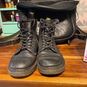 Black leather kids 1 dr martens
